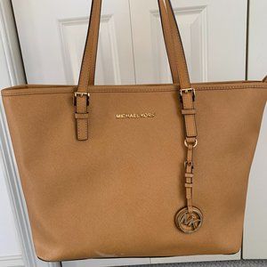 Michael Kors Leather Shoulder/Tote Bag